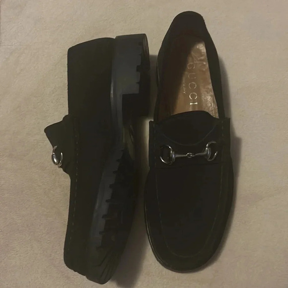 Gucci Men's Black Horsebit Suede Lug Loafers - Picture 1 of 13